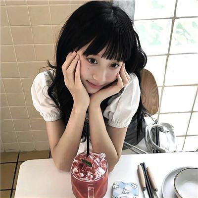 哎吔少女 海报