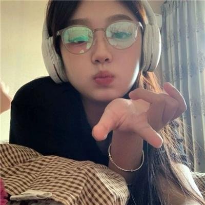 枕边有张脸2 海报